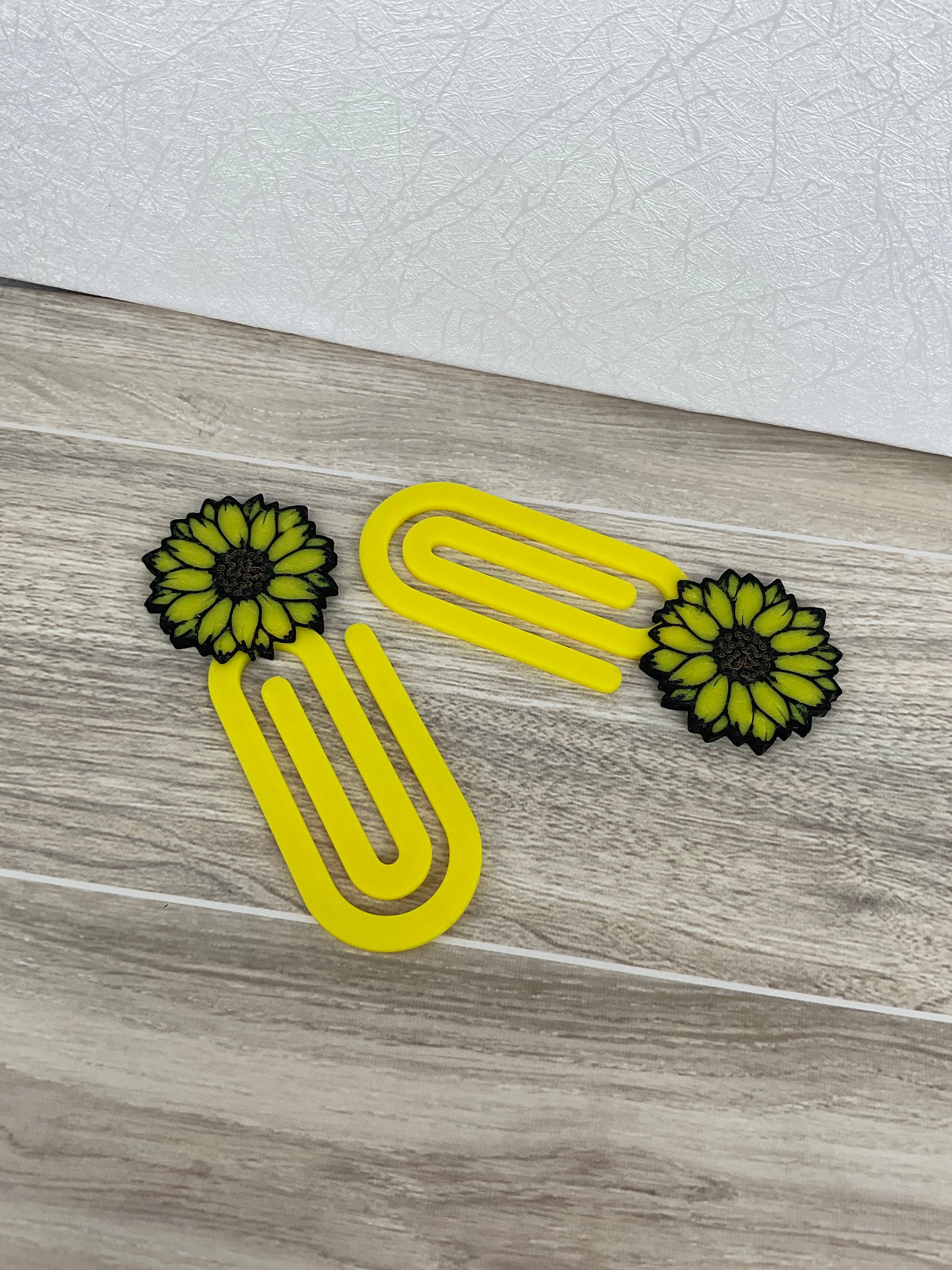 Jumbo Sunflower Paper Clip, Black, Yellow, and Brown. perfect for keeping pages together, and even great as a bookmark. 
