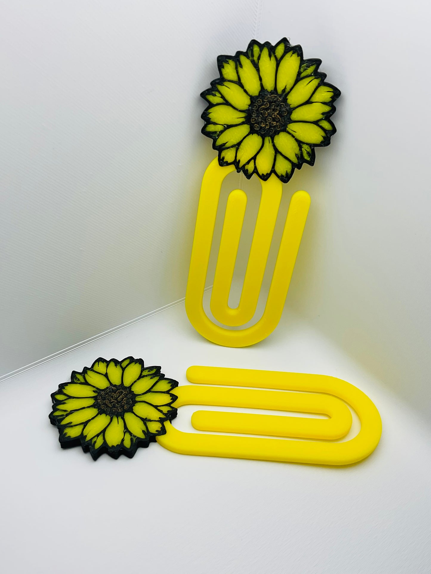 Jumbo Sunflower Paper Clip(qty.1)