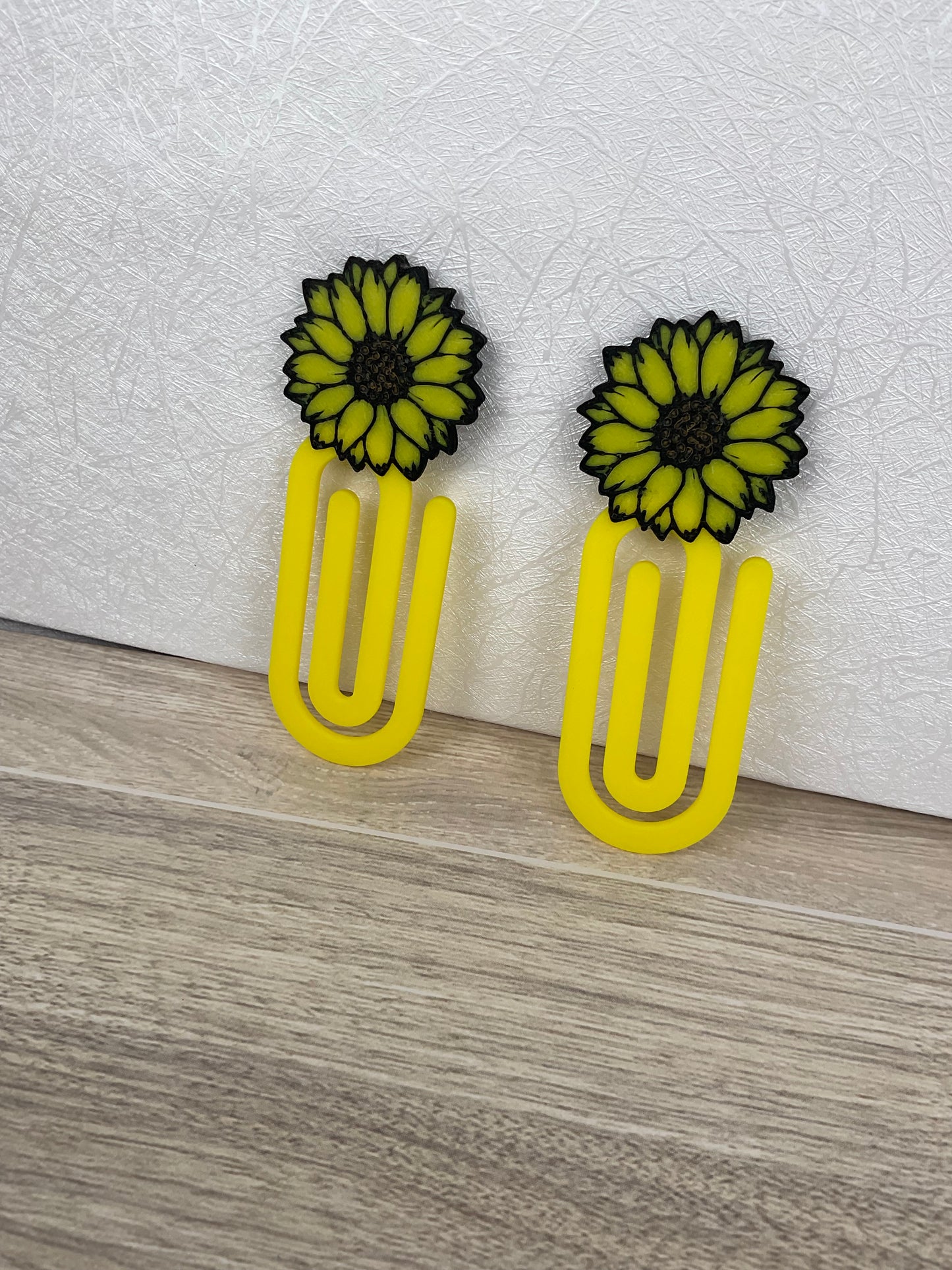Jumbo Sunflower Paper Clip, Black, Yellow, and Brown. perfect for keeping pages together, and even great as a bookmark. 